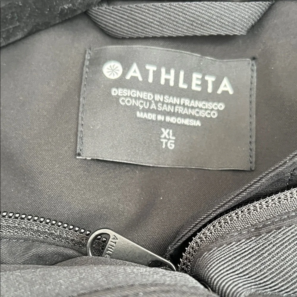 Athleta Women's Black Hooded Jacket - Picture 2 of 4
